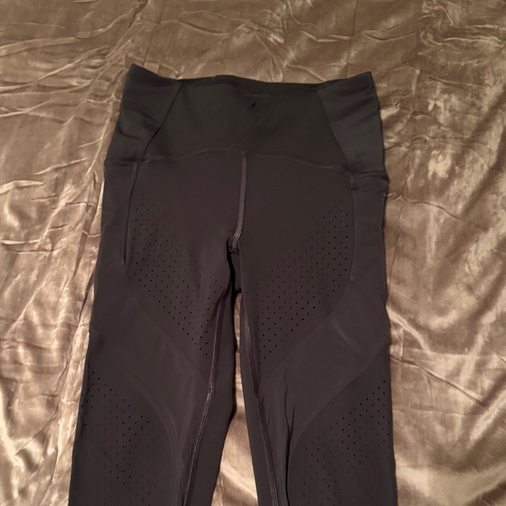 Lulu Lemon dark grey leggings.
